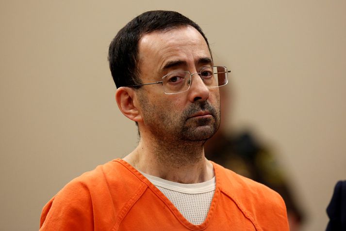 Larry Nassar eyðir restinni af ævi sinni á bakvið lás og slá.