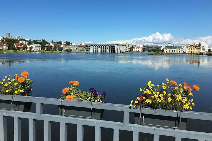 Dagur B. Eggertsson, borgarstjóri, sendir samúðarkveðjur til Kaupmannahafnar fyrir hönd íbúa Reykjavíkur og Reykjavíkurborgar.