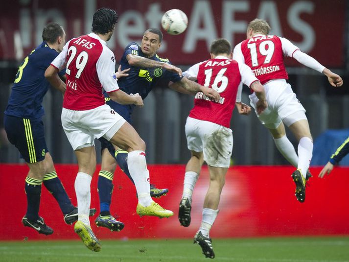 Kolbeinn Sigþórsson skorar hér markið sitt á móti Ajax.