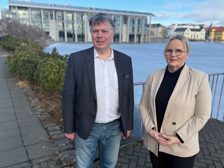 Kjartan og Marta fengu tillögu sína samþykkta.