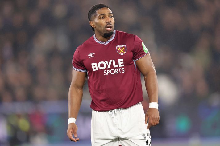 Adama Traore er nægilega vöðvastæltur að mati knattspyrnustjóra síns sem vill ekki að hann þyngist meira.