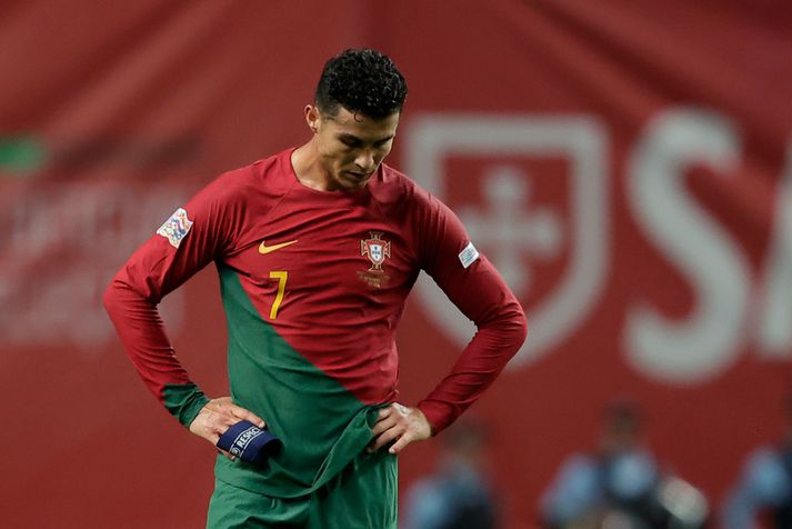 Ronaldo í nýju, uppfærðu, keppnistreyju Portúgals í leiknum gegn Spán í Þjóðadeildinni.