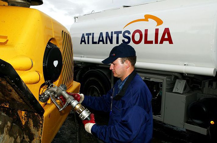 Atlantsolía rekur nítján dælustöðvar víðs vegar um landið.  