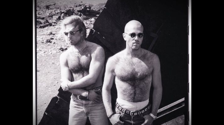 Arnar og Bjarki voru á þessum tíma afar áberandi í auglýsingum og viðtölum, þegar þeir komu aftur í íslenska boltann í nokkra mánuði árið 1995.