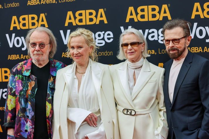 Benny Andersson, Agnetha Faltskog, Anni-Frid Lyngstad og Björn Ulvaeus við opnun ABBA Voyage-heilmyndatónlleikaýningarinnar í London á síðasta ári. 