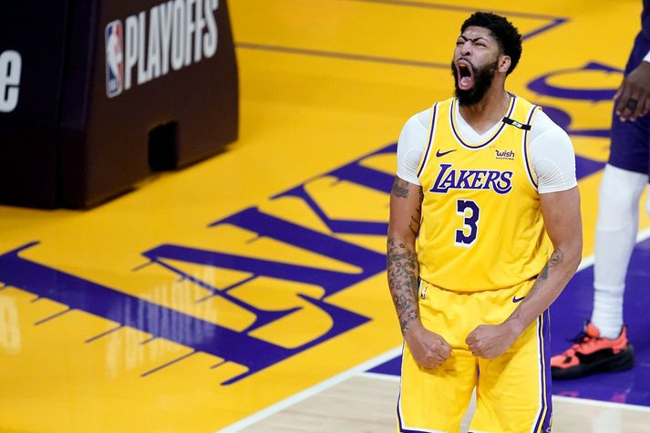 Anthony Davis byrjaði einvígið ekki vel en hann hefur verið frábær í tveimur síðustu leikjum sem Los Angeles Lakers unnið báða.