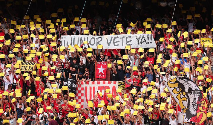 Stuðningsmenn Sevilla eru hér að mótmæla forseta félagsins.