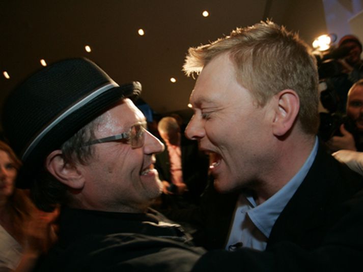 Einar Örn Benediktsson og Jón Gnarr á kosningavöku.