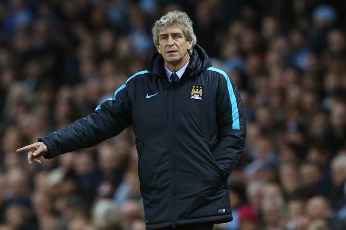 Pellegrini gefur skipanir til leikmanna sinna.
