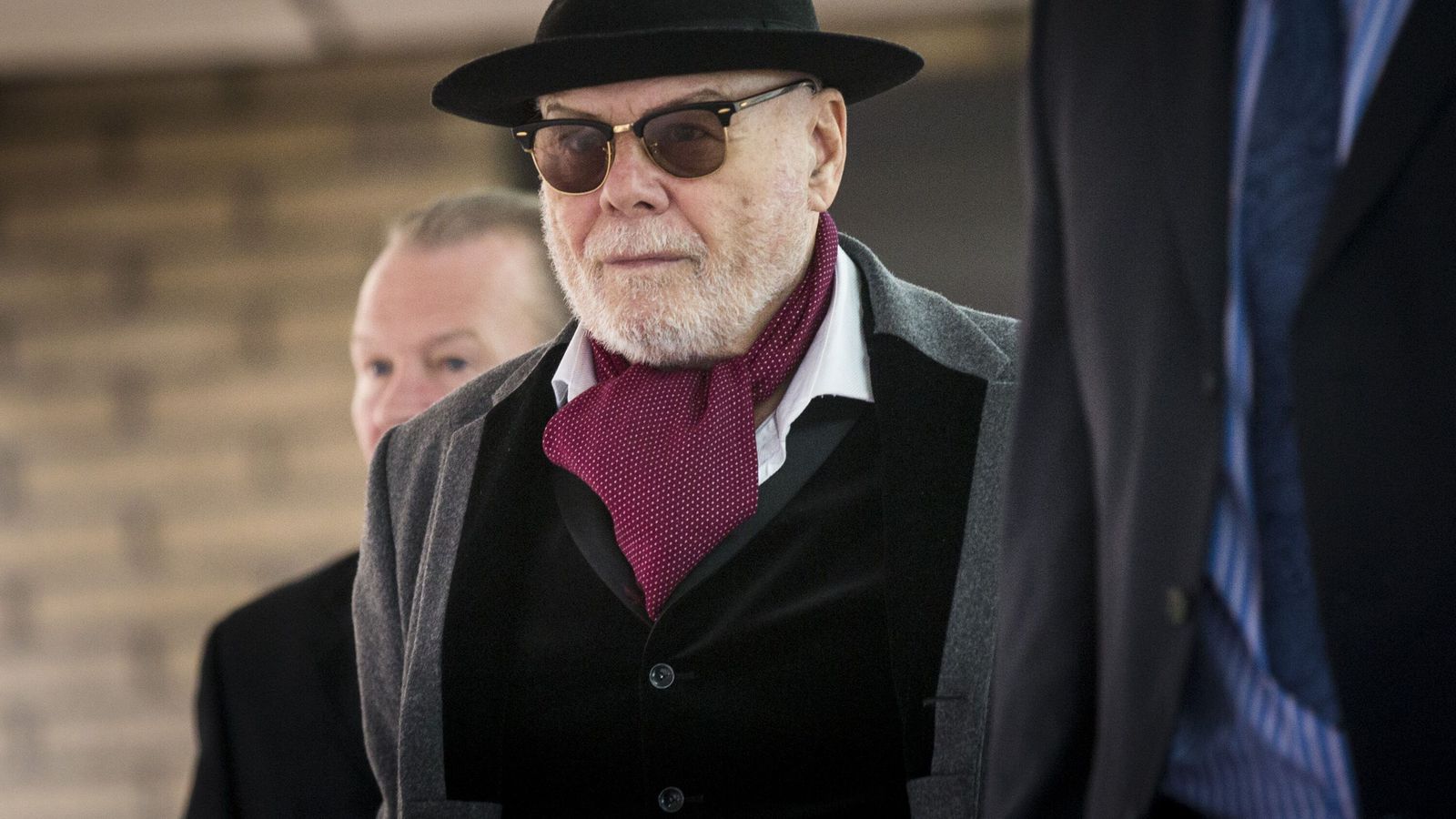 Gary Glitter á­kærður fyrir kyn­ferðis­brot eina ferðina enn
