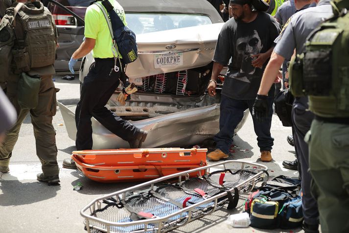 Minnst nítján eru slasaðir eftir átökin í Charlottesville í dag.