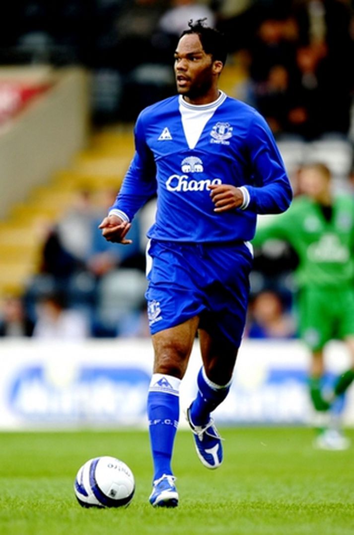 Joleon Lescott í leik með Everton.