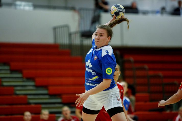 Hildur Björnsdóttir, línumaður Vals, skoraði 4 mörk í kvöld.