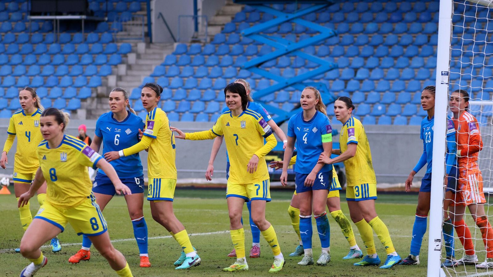 Ein­kunnir Ís­lands: Fyrir­liðinn best í kvöld