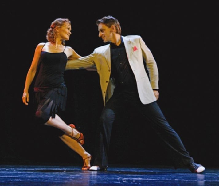 Hany Hadaya og Bryndís Halldórsdóttir kenna tango.
