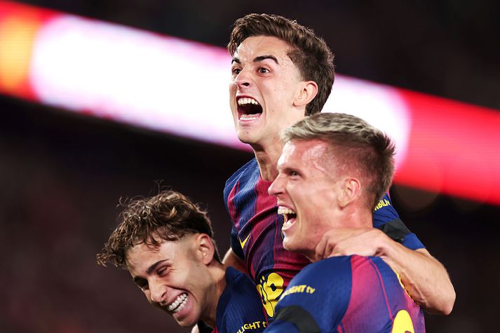 Fermin Lopez, Gavi og Dani Olmo fögnuðu af innlifun á Camp Nou í kvöld og fagna eflaust langt fram á nótt.