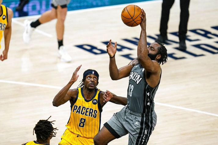 James Harden er oft gjörsamlega óstöðvandi, eins og gegn Indiana Pacers í nótt.