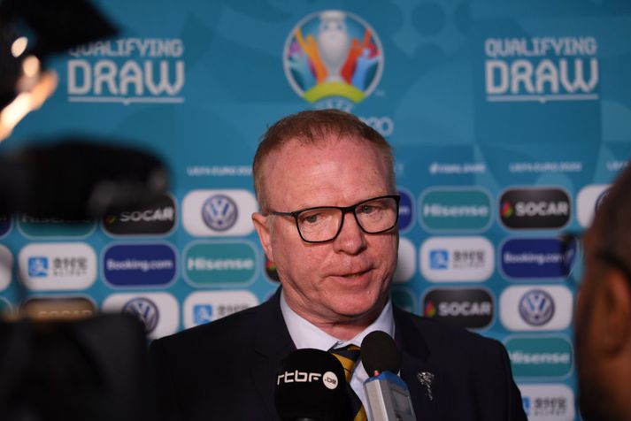 Alex McLeish byrjar undankeppnina illa