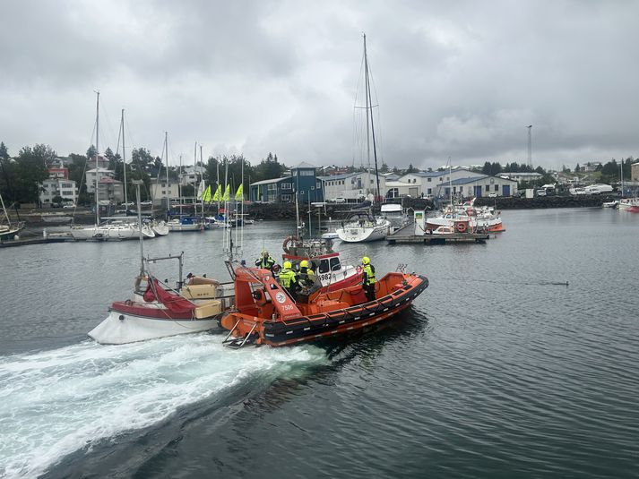 Áhöfn björgunarbátsins Fiskakletts í Hafnarfirði var kölluð út rétt upp úr átta í morgun.