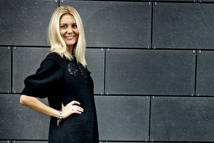 Manúela Ósk Harðardóttir hefur ákveðið að falla frá kærunni á Grétar Rafn. En hún hugðist kæra hann fyrir brot á friðhelgi einkalífsins.