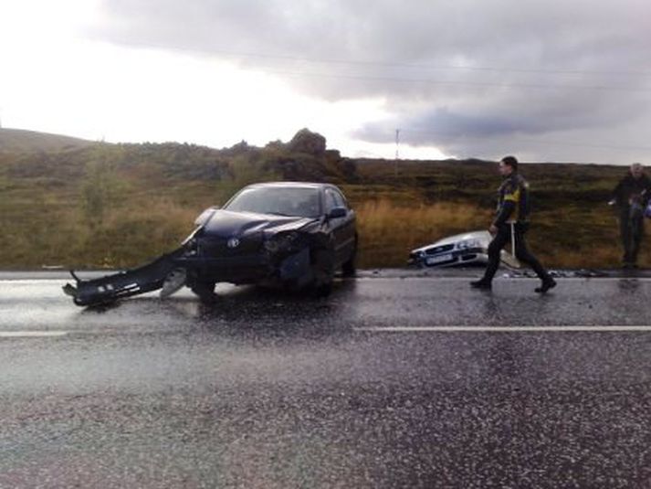 Svo virðist sem árekstur hafi verið harður.