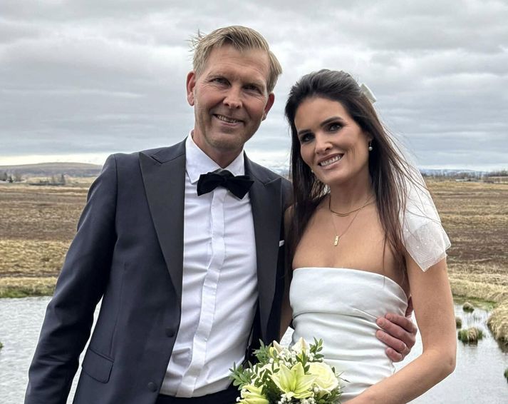 Guðmundur Theódór Jónsson og Erna Guðrún Sigurðardóttir gengu í það heilaga í dag, þann 2. maí.