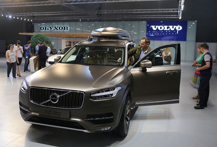 Volvo XC90.