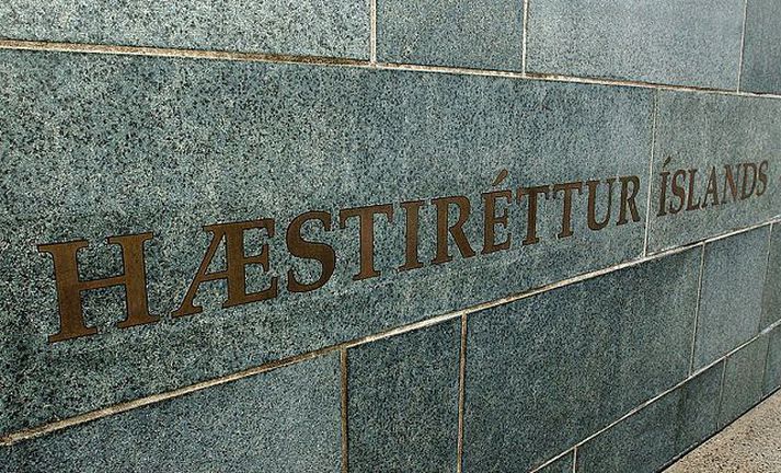 Gunnlaugur Claessen, Garðar Gíslason, Guðrún Erlendsdóttir, Hrafn Bragason og Ingibjörg Benediktsdóttir dæmdu málið í Hæstarétti.