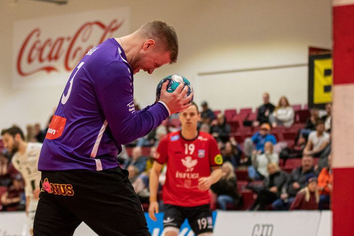 Þessi viðbrögð Arnórs Freys Stefánssonar, markvarðar Aftureldingar, eru kannski lýsandi fyrir ástandið í íslenskum handbolta um þessar mundir.