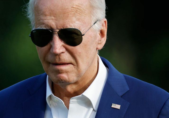 Af yfirlýsingum síðustu daga er ljóst að Demókrötum þykir vænt um Joe Biden en það fjarar undan stuðningi við hann.