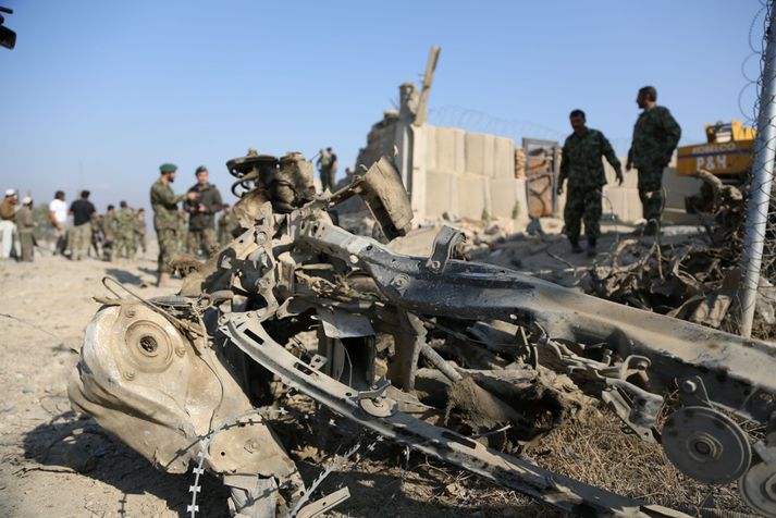Frá vettvangi sprengjuárásar í Afganistan á laugardaginn. Myndin tengist fréttinni ekki beint