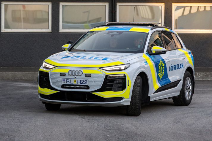 Lögregla lýsti eftir manninum og hann er nú fundinn. 