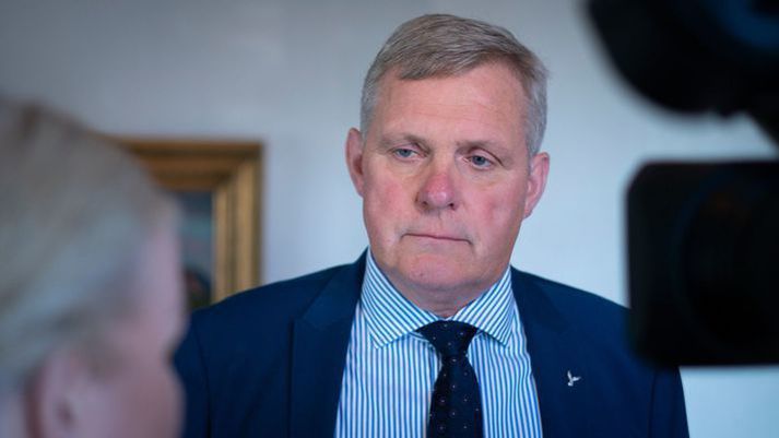 Dómsmálaráðherra segir afbrotavarnafrumvarp vera á leiðinni.