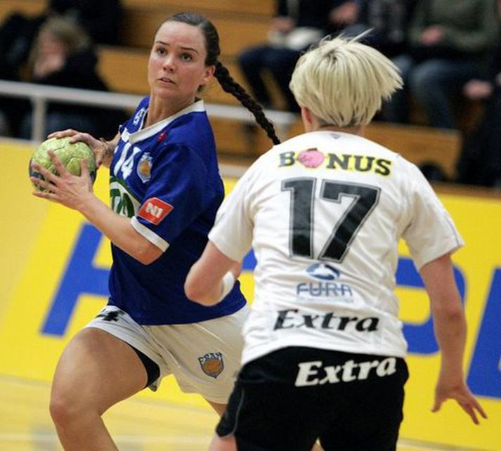 Stella Sigurðardóttir í leik með Fram gegn FH.