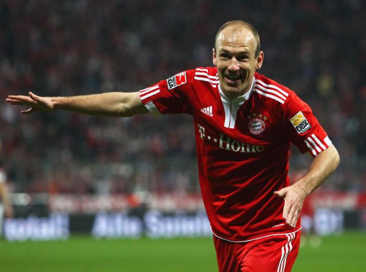 Arjen Robben fagnar.