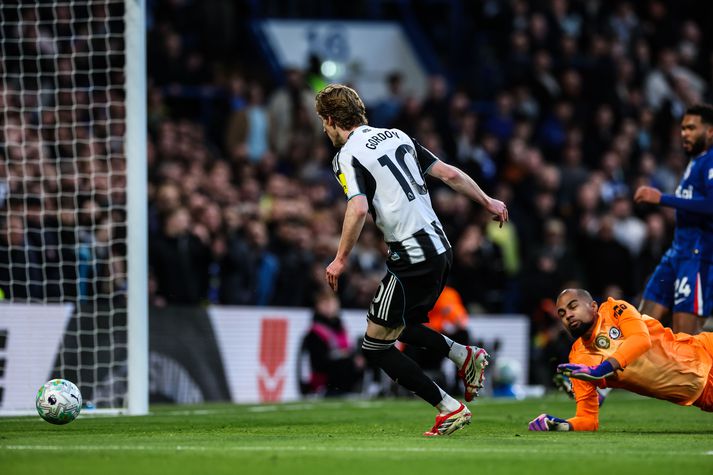 Anthony Gordon skoraði eina mark leiksins