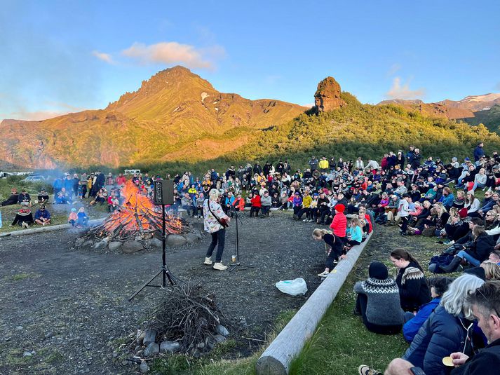 Ef spár ganga eftir verður ágætisveður í brekkusöngnum á Þjóðhátíð í Eyjum.