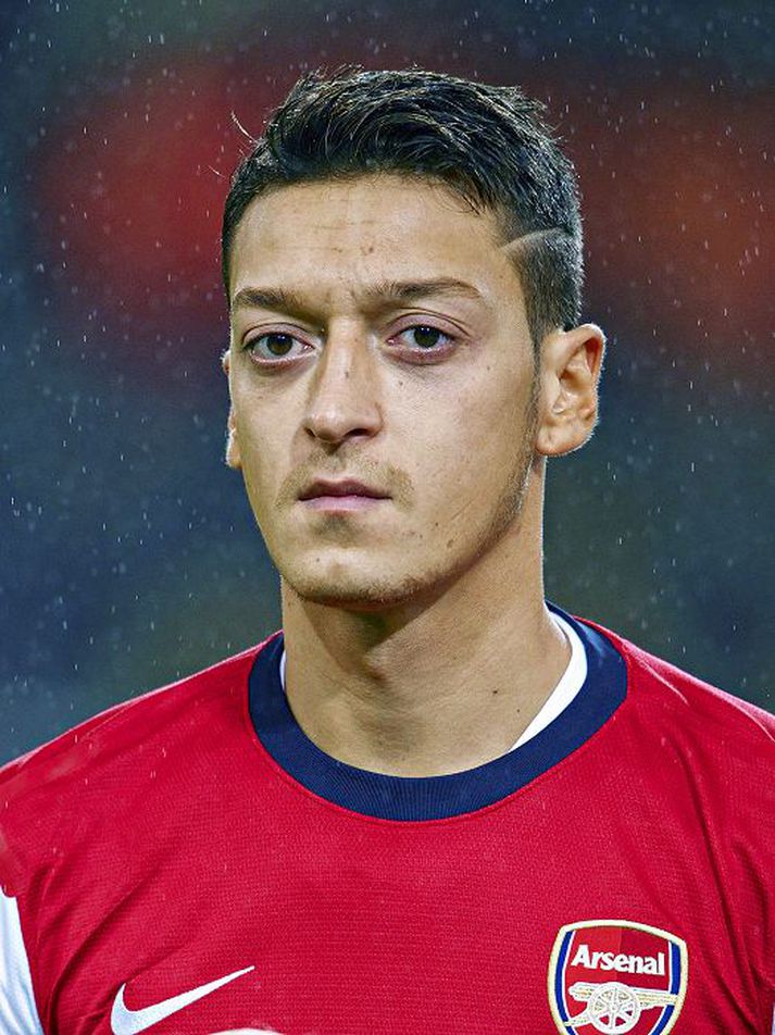 Özil lék með Arsenal á árunum 2013-2021.