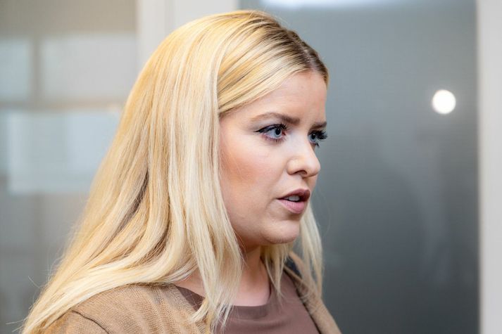 Ríkið ætlar að koma að því að ljúka ljósleiðaravæðingunni á Íslandi með því að tengja 102 litla þéttbýliskjarna um land allt.
