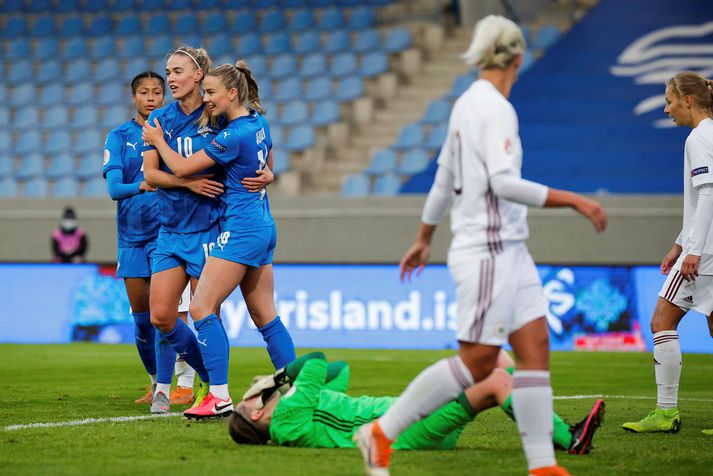 Ísland vann sér inn sæti á EM undir lok síðasta árs en óvíst er hvenær fyrstu leikir liðsins á þessu ári fara fram.