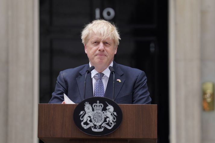 Boris Johnson hefur sagt af sér sem leiðtogi Íhaldsflokksins á breska þinginu.