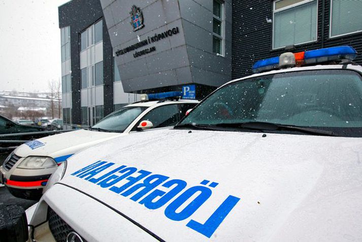 Það er lögreglan í Kópavogi sem rannsakar málið.