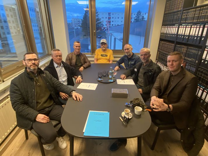 Frá vinstri: Guðmundur Björnsson, Snorri Arnar Viðarsson, Davíð Örn Ólafsson, Kristmundur Árnason, Gestur Bragi Magnússon, Björn Rúnar Magnússon,  Steinn Haukur Hauksson.