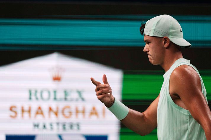 Danski tenniskappinn Holger Rune er mjög ósáttur með ð þurfa að spila sína leiki sama hversu heitt sé.