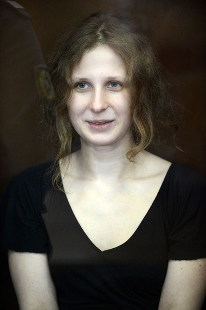 Maria Alyokhina, einn meðlimur Pussy Riot, ætlar í hungurverkfall þar til hún fær að vera viðstödd eigin réttarhöld.