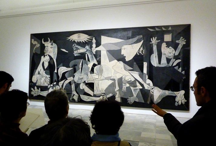 Nasistum var mjög illa við Picasso, en málverk hans Guernica er af þýskri sprengjuárás í borgarastyrjöldinni á Spáni