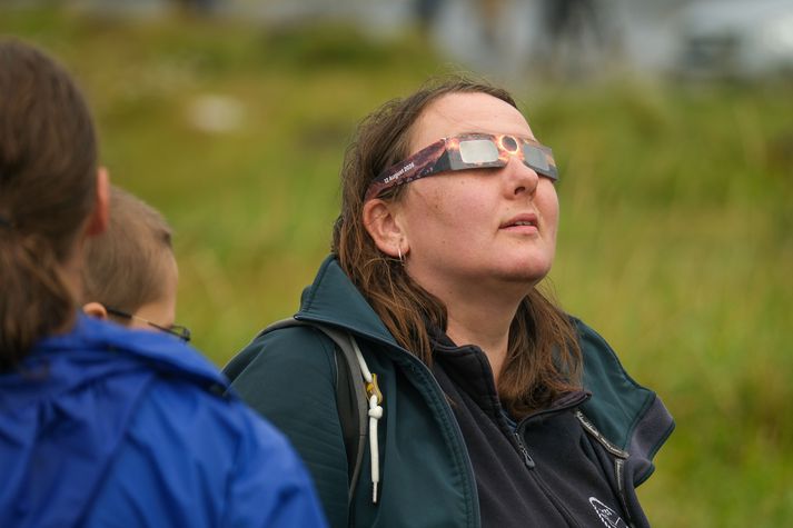 Sólmyrkvagleraugu voru víða uppseld fyrir almyrkvann. 