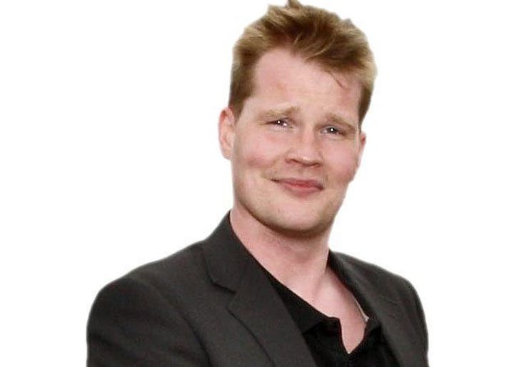Bragi Valdimar Skúlason og félagar gefa út samhverfubók fyrir jólin.