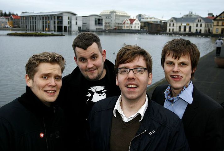 Mið-Ísland snýr aftur í Þjóðleikhúskjallarann í kvöld og annað kvöld.
fréttablaðið/gva