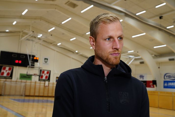 Haukur Helgi Pálsson, landsliðsmaður í körfubolta, varð fyrir áfalli þegar ljóst varð að hann gæti ekki spilað á EM. Enda búinn að undirbúa sig fyrir mótið með liðinu í allt sumar.